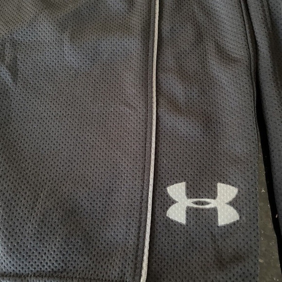 Under Armor Men Black / Gray trim Basketball Athletic Polyester Pants Bottoms M - Picture 9 of 13